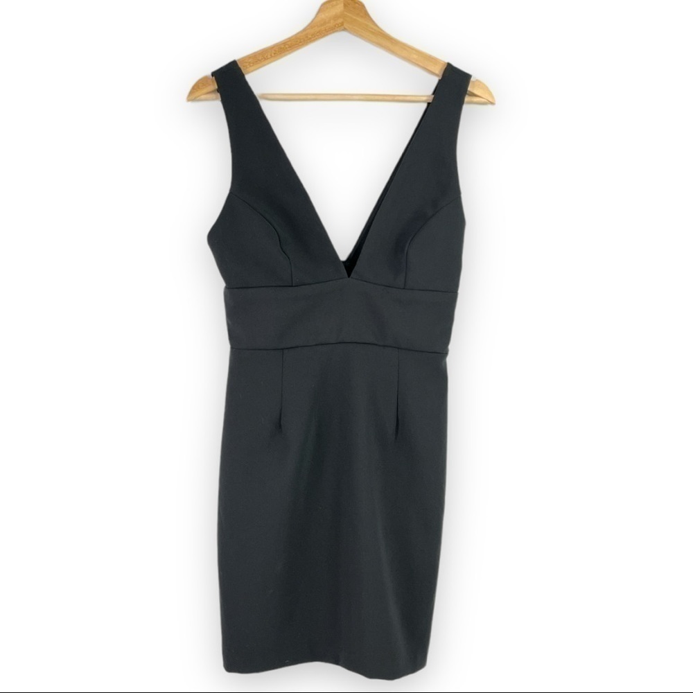 Lulu’s - Little Black Deep-V Dress - S